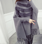 Lade das Bild in den Galerie-Viewer, Winter Cape Sweater Tassel
